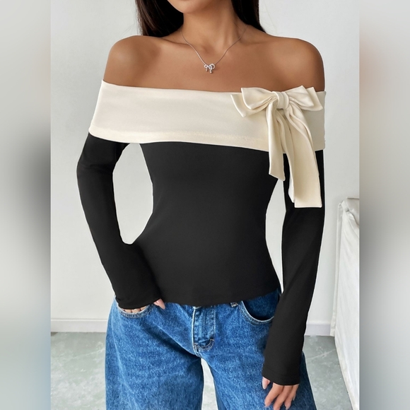 Shoulder Kiss Top - Picture 5 of 6